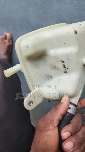 2017- 2022 Honda CR-V and Civic Radiator Coolant Reservoir (HO)