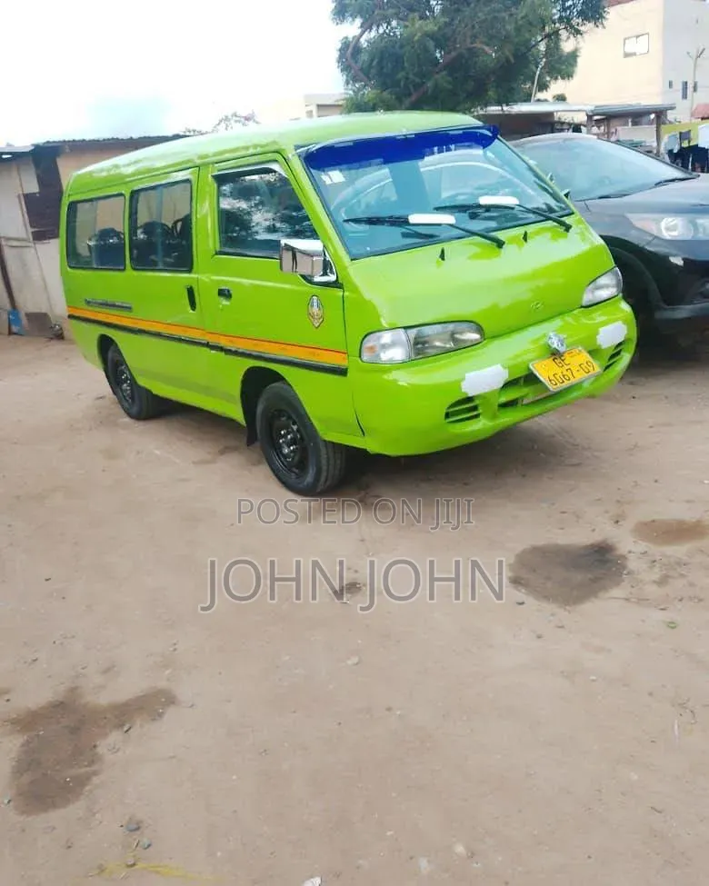 Hyundai Aero Town 2009 Green