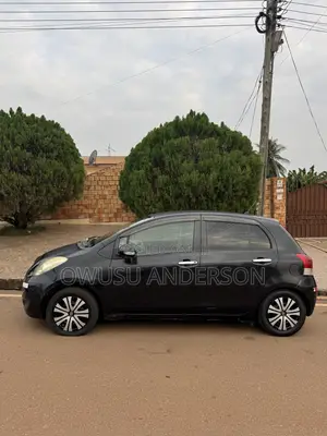 Toyota Vitz 2010 Black