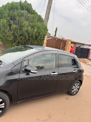 Toyota Vitz 2010 Black