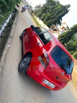 Toyota Vitz 1.3 FWD 5dr 2010 Red
