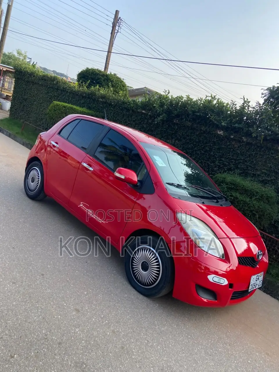 Toyota Vitz 1.3 FWD 5dr 2010 Red