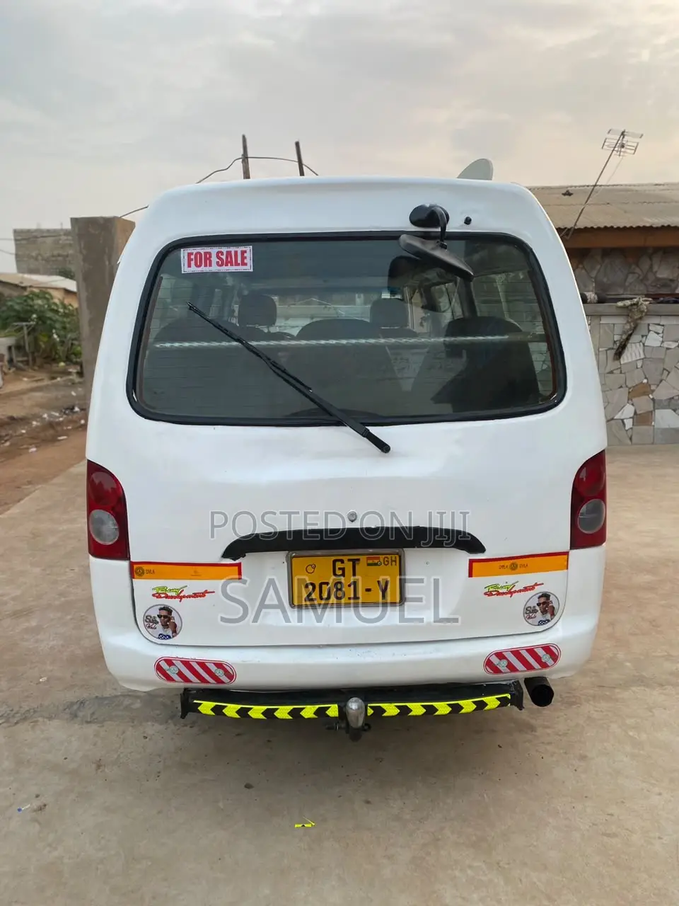 Hyundai H-100 2004 White