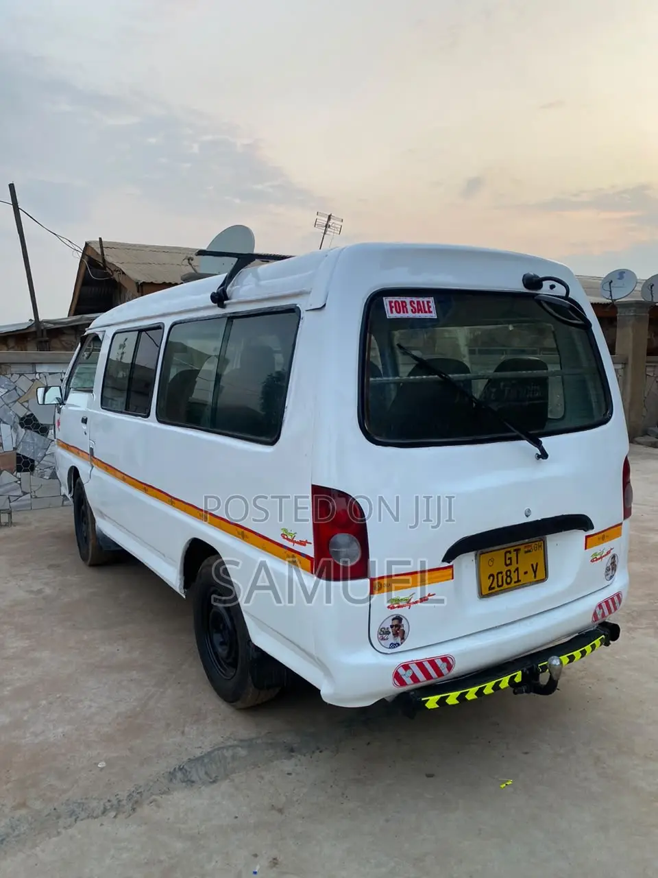 Hyundai H-100 2004 White