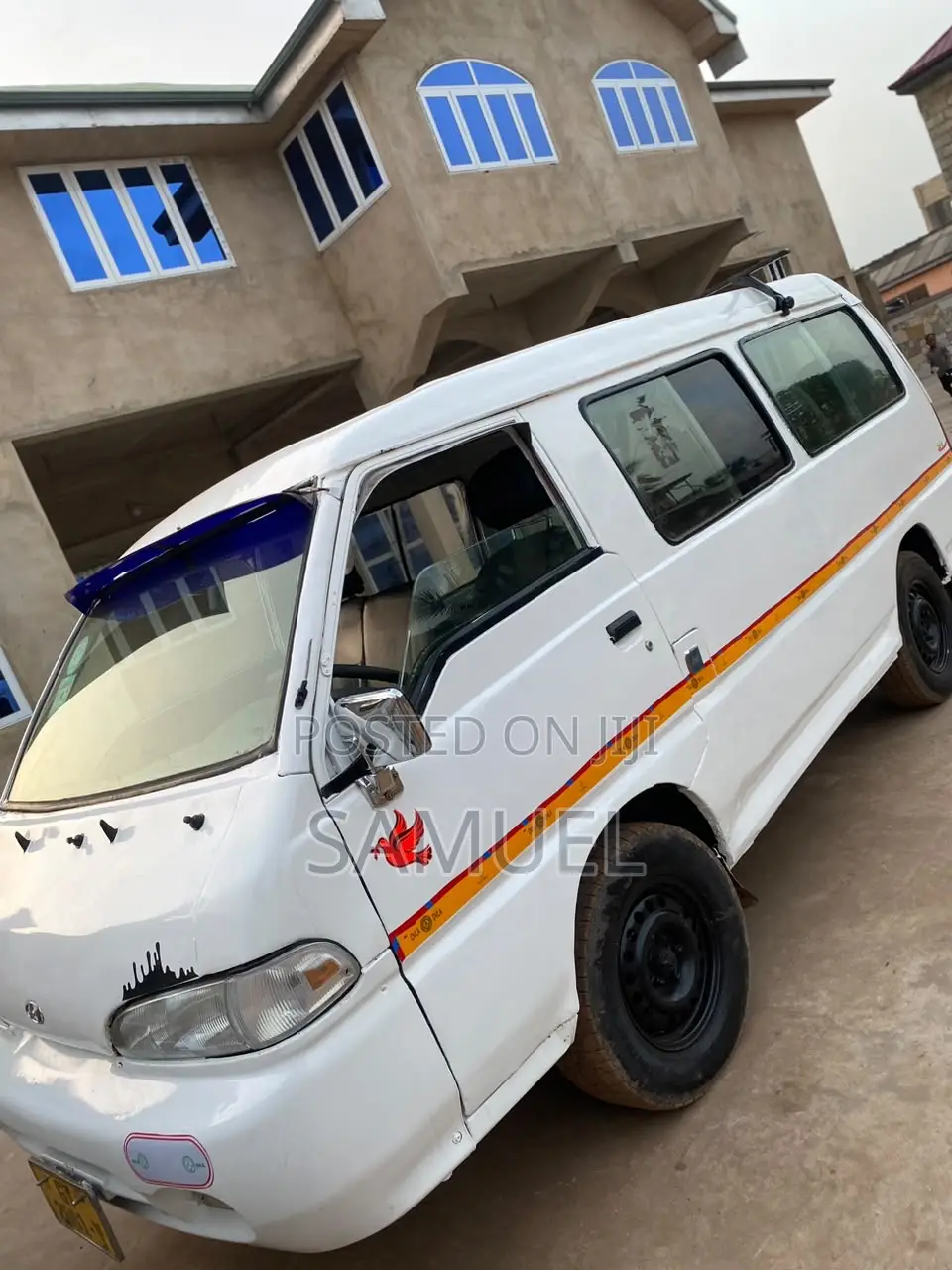 Hyundai H-100 2004 White