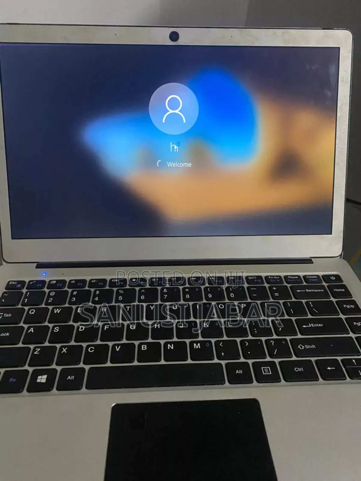 Laptop 4GB Intel HDD+SSD 350GB