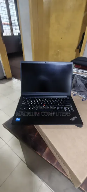 New Laptop Lenovo ThinkPad E14 Gen 6 8GB Intel Core i5 SSD 256GB
