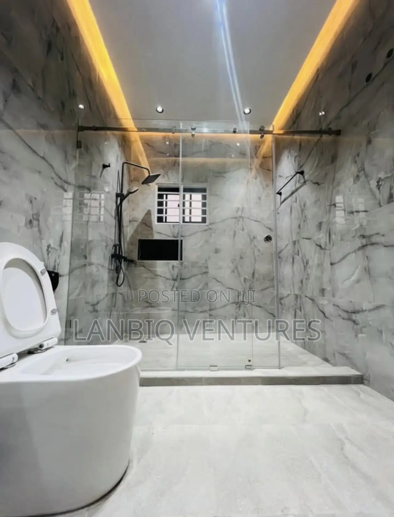 3bdrm House in Oyarifa for sale