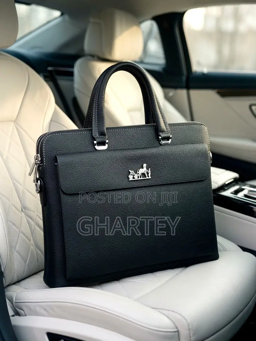 Premium Men's Luxury Business Briefcase - Elegant Black Office Bag