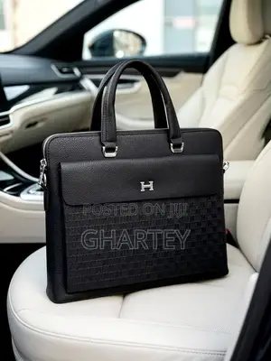 Premium Men's Luxury Business Briefcase - Elegant Black Office Bag