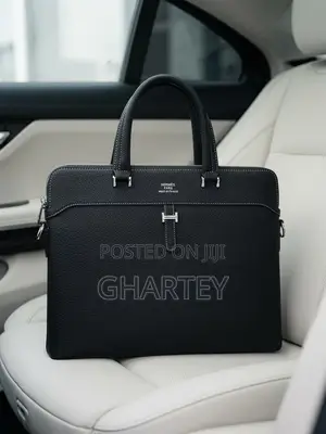 Premium Men's Luxury Business Briefcase - Elegant Black Office Bag