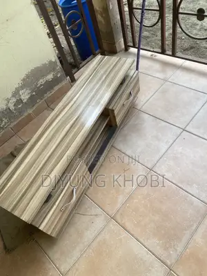 Nice TV Stand