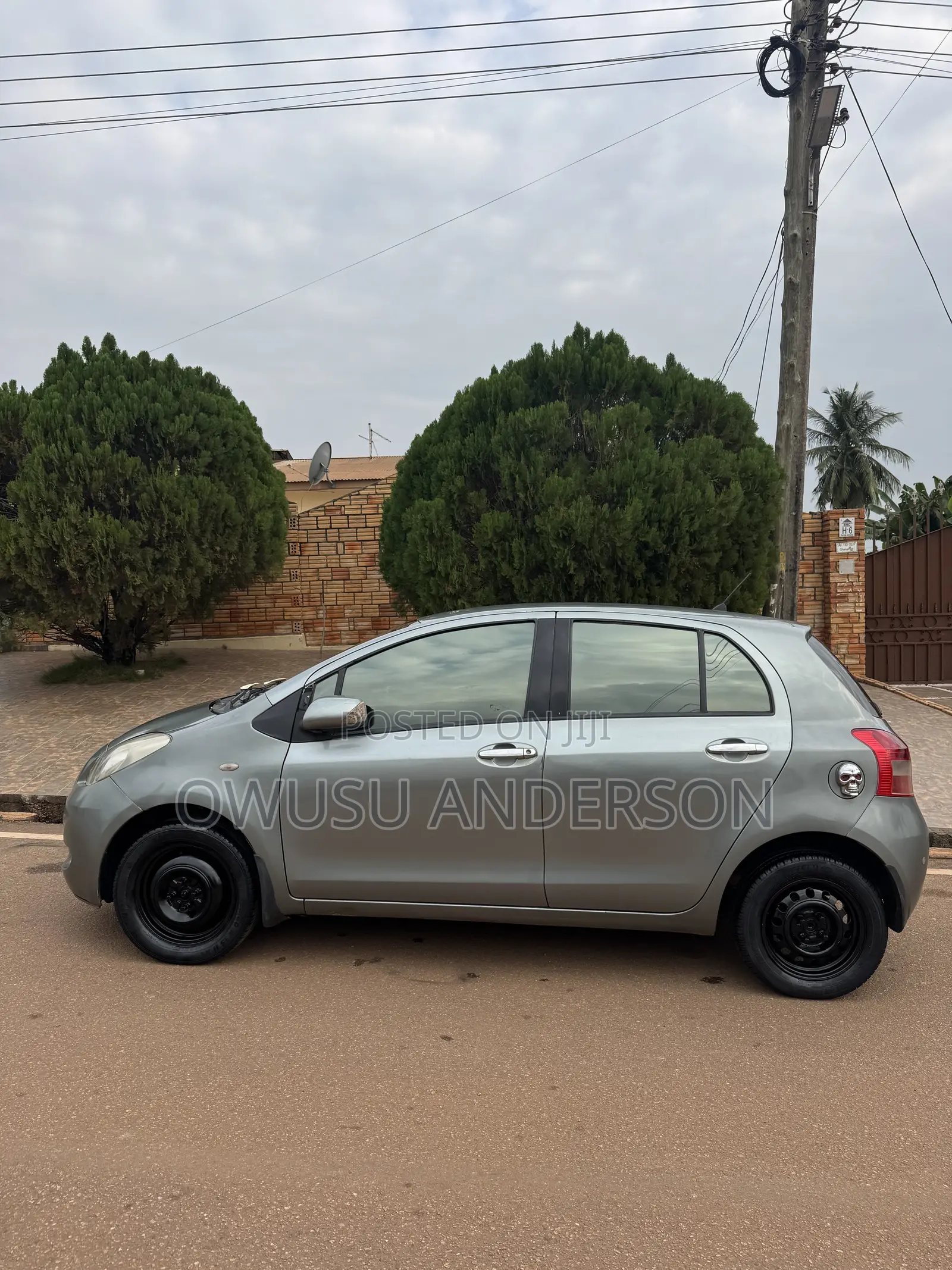 Toyota Yaris 2009 Gray