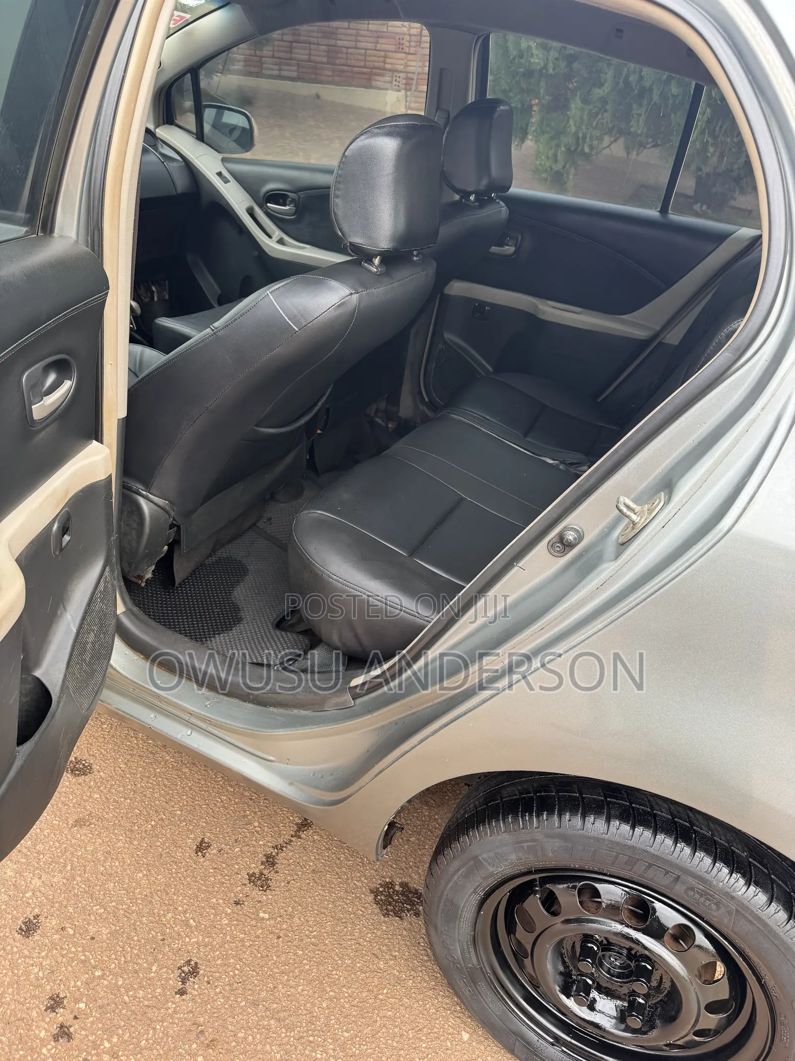 Toyota Yaris 2009 Gray