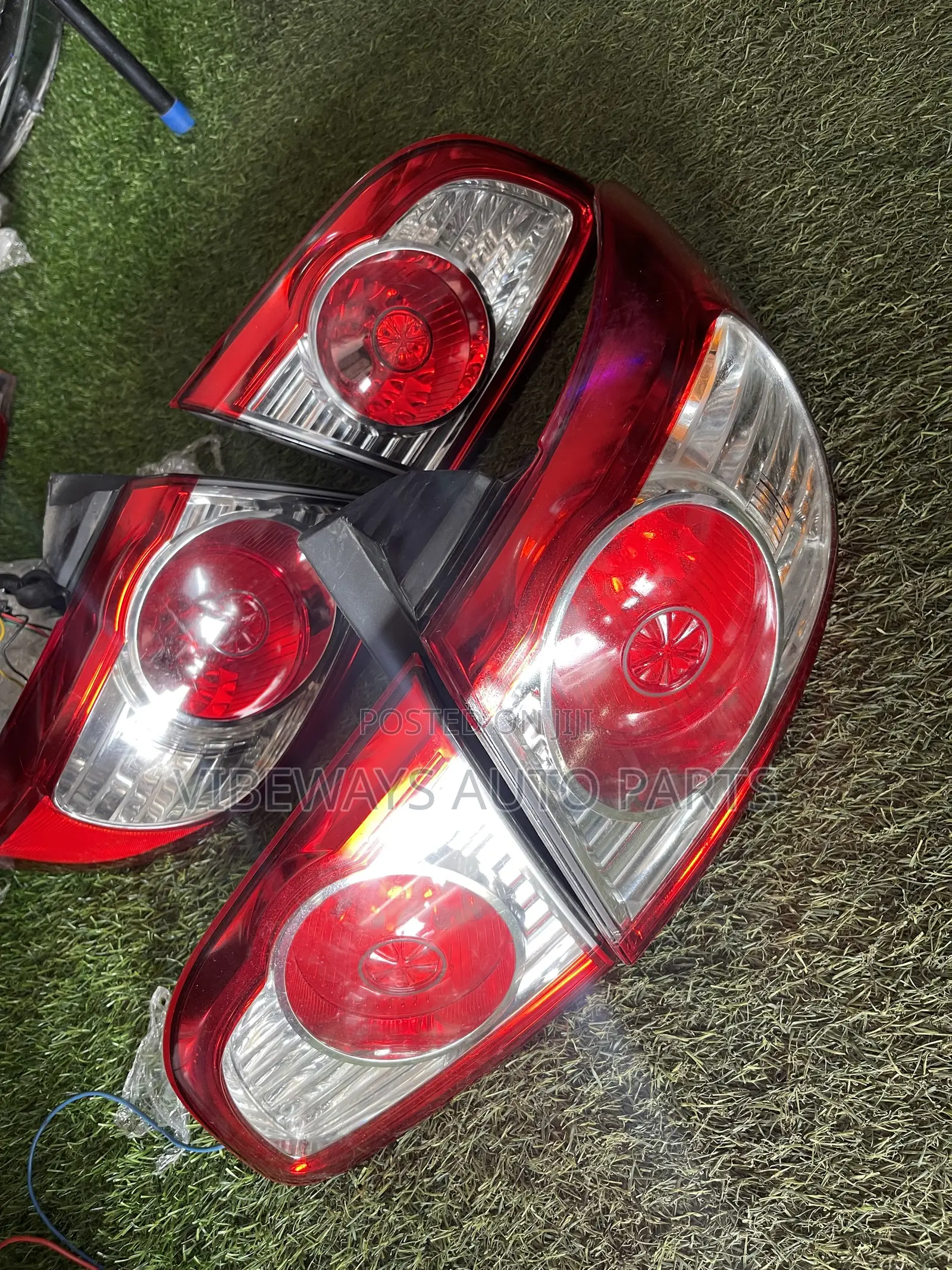 Original Hyundai Santafe 2010-2013 Taillight and Boot Light Set