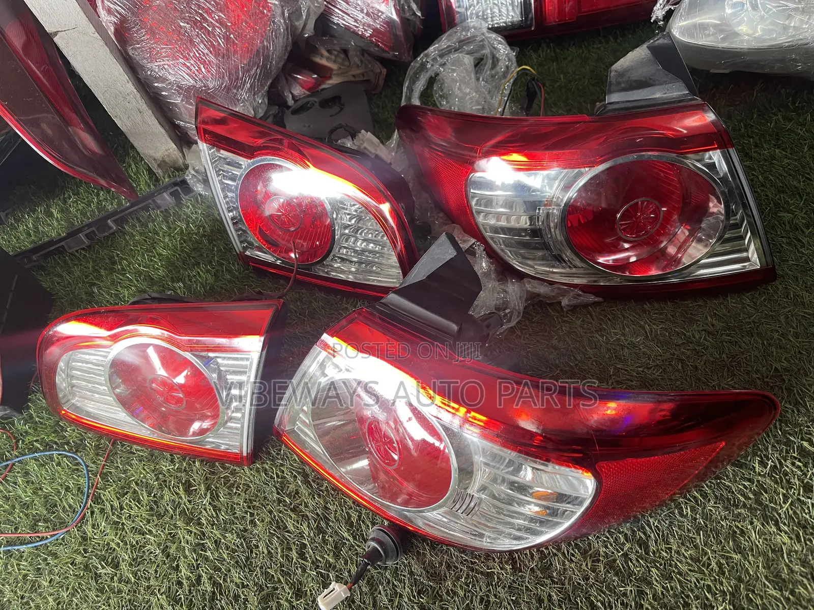 Original Hyundai Santafe 2010-2013 Taillight and Boot Light Set