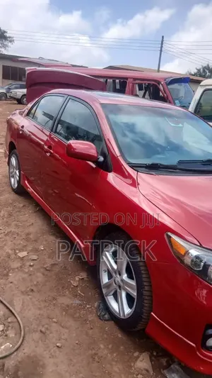 Toyota Corolla 2013 Red