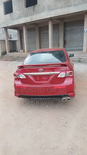 Toyota Corolla 2013 Red