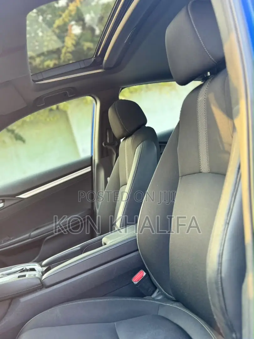 Honda Civic 2019 Blue