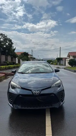 Toyota Corolla SE 4dr Sedan (1.8L 4cyl CVT) 2017 Gray