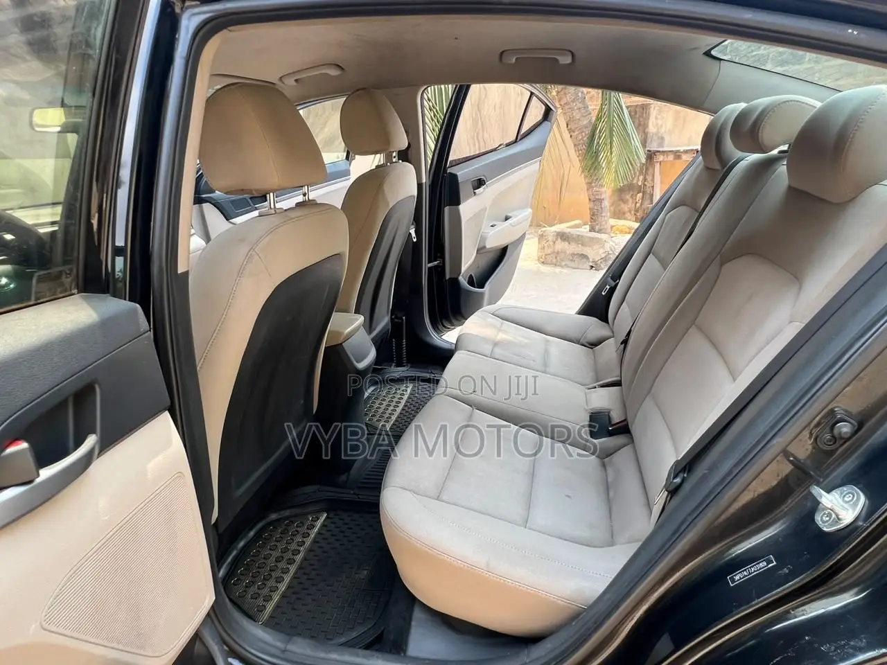 Hyundai Elantra 2017 Black