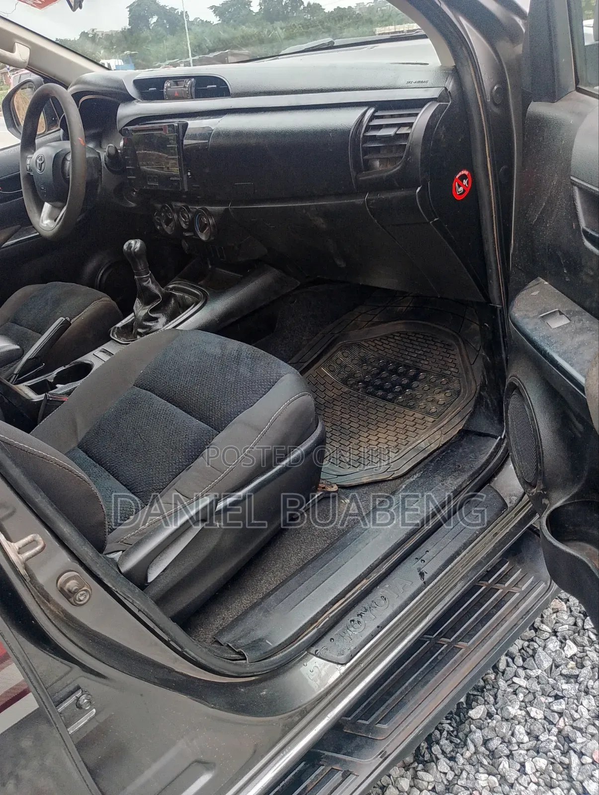 Toyota Hilux 2020 Gray