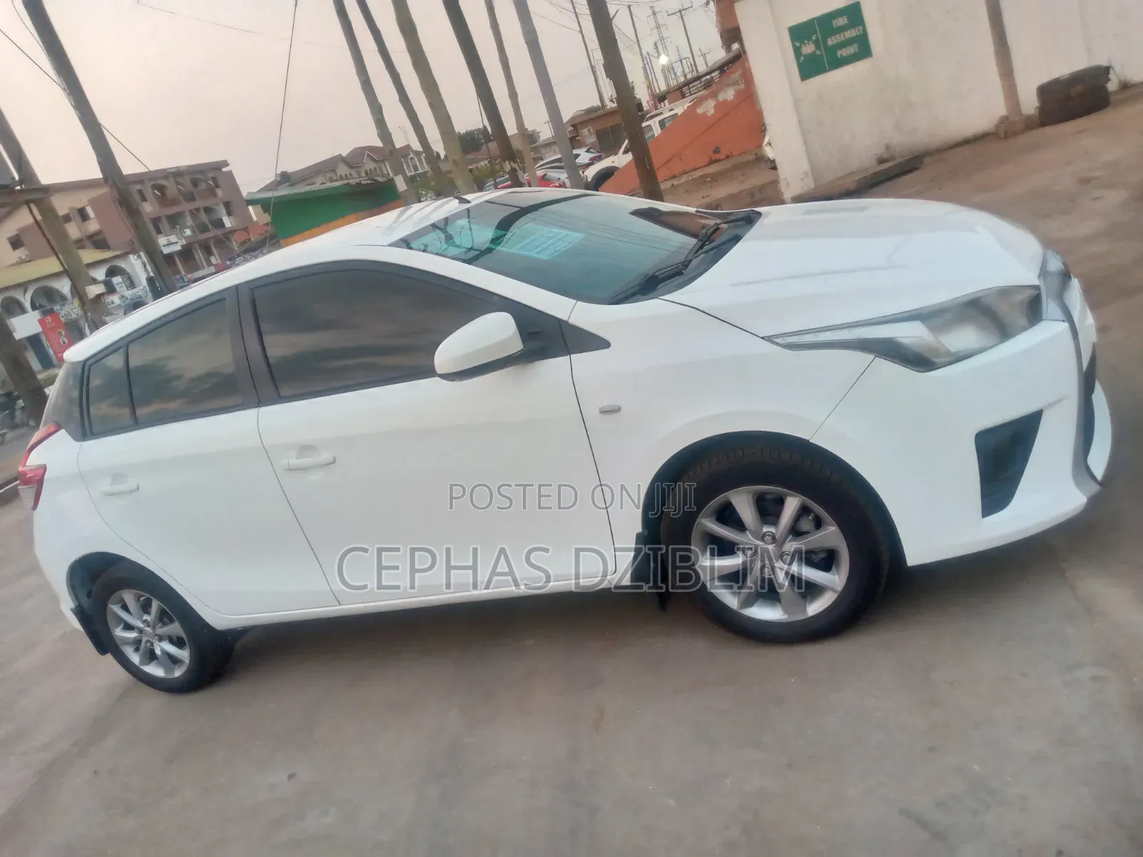 Toyota Yaris L Hatchback 5dr 2016 White
