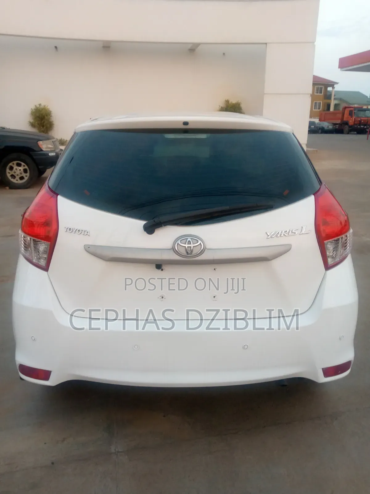 Toyota Yaris L Hatchback 5dr 2016 White