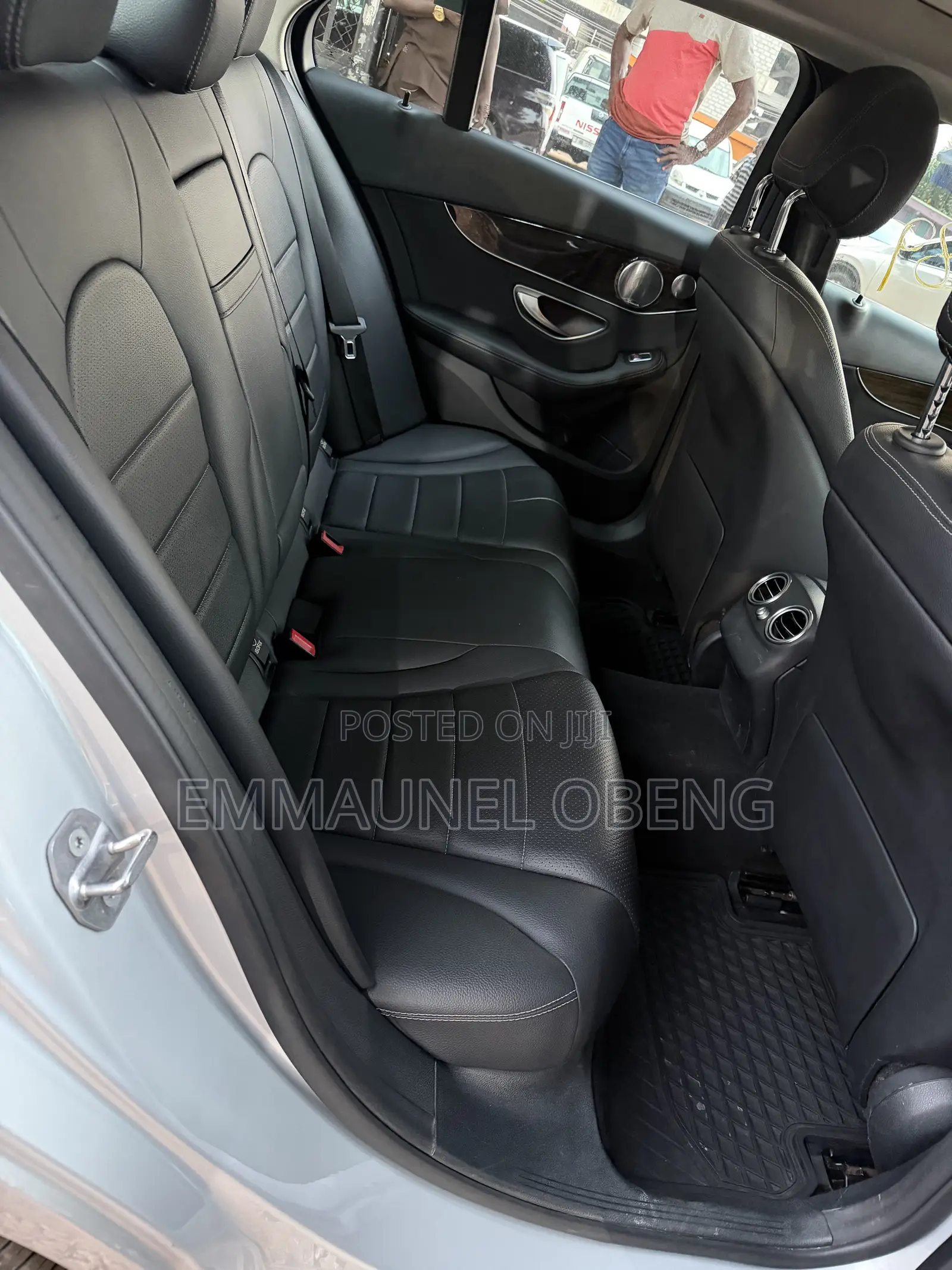 Mercedes-Benz C300 2018 Silver