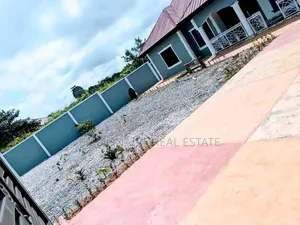 3bdrm House in Tech Apiadu Donyina, Kumasi Metropolitan for sale