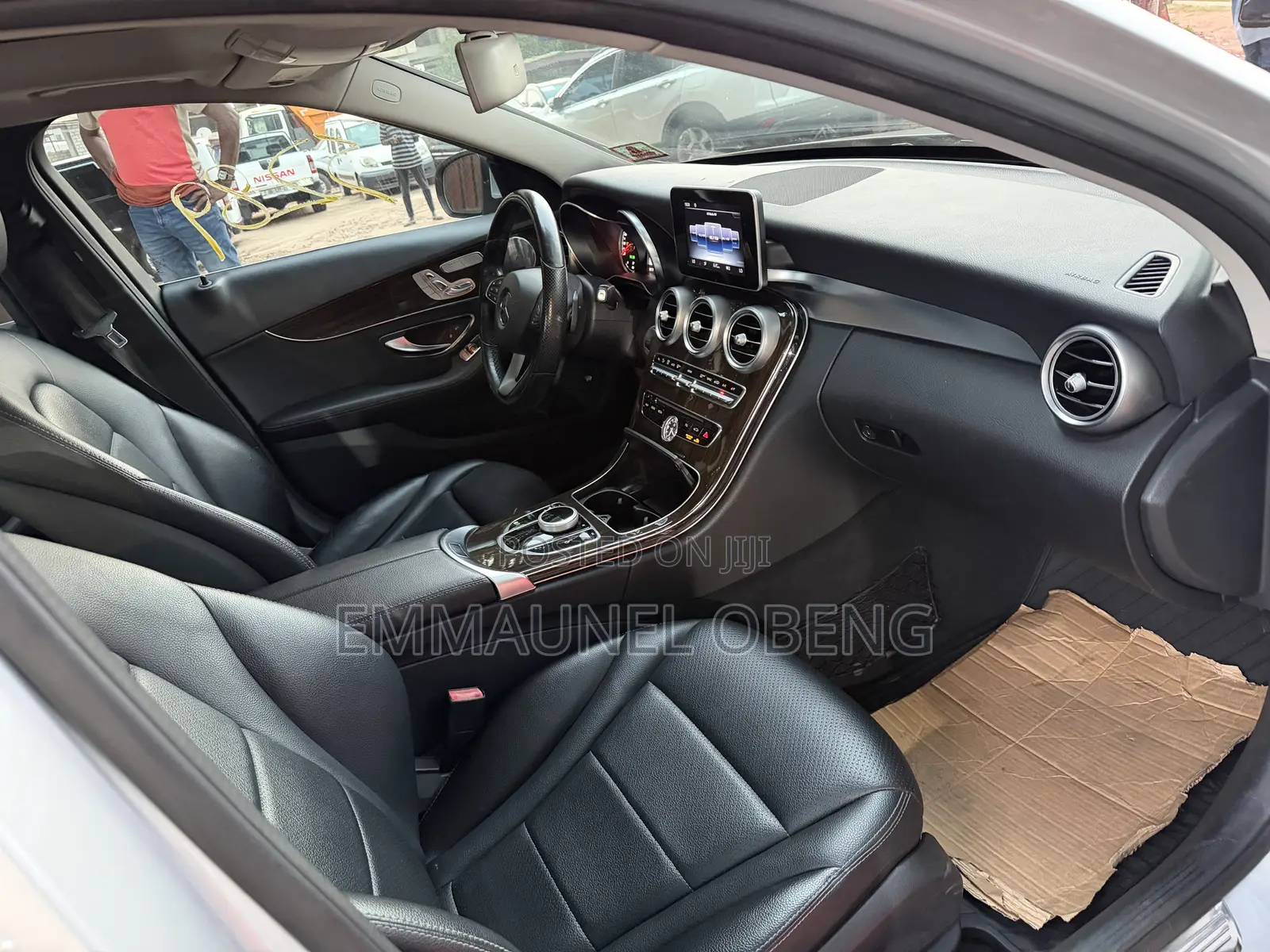Mercedes-Benz C300 2018 Silver