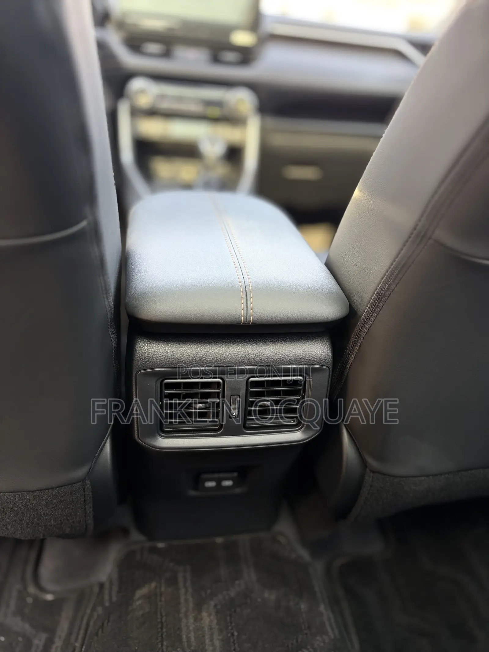 Toyota RAV4 XLE FWD 2023 White