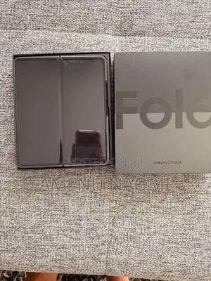 New Samsung Galaxy Z Fold4 256 GB Black
