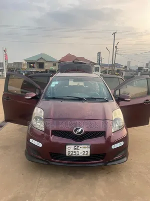Toyota Vitz 2010 Brown