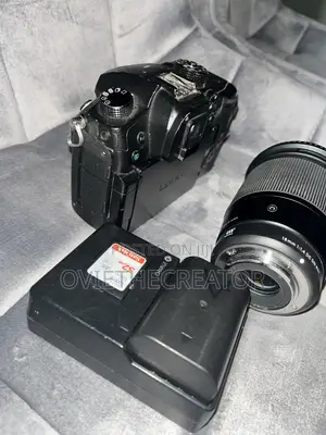 Panasonic Lumix GH5 + Sigma 16mm F1.4 Lens