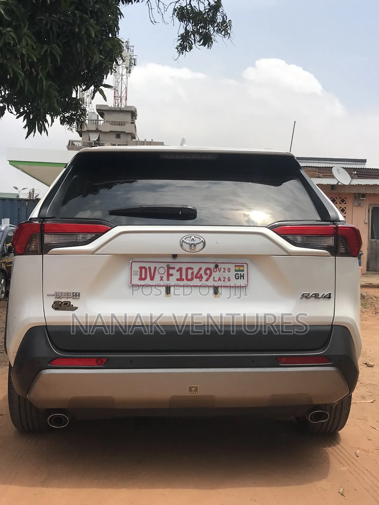 Toyota RAV4 Adventure AWD 2024 White