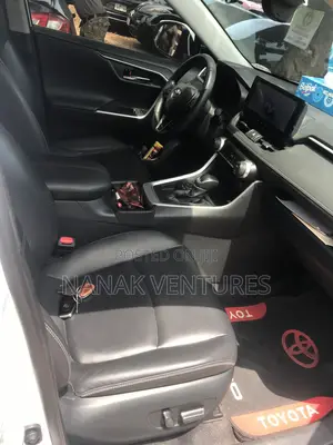 Toyota RAV4 Adventure AWD 2024 White