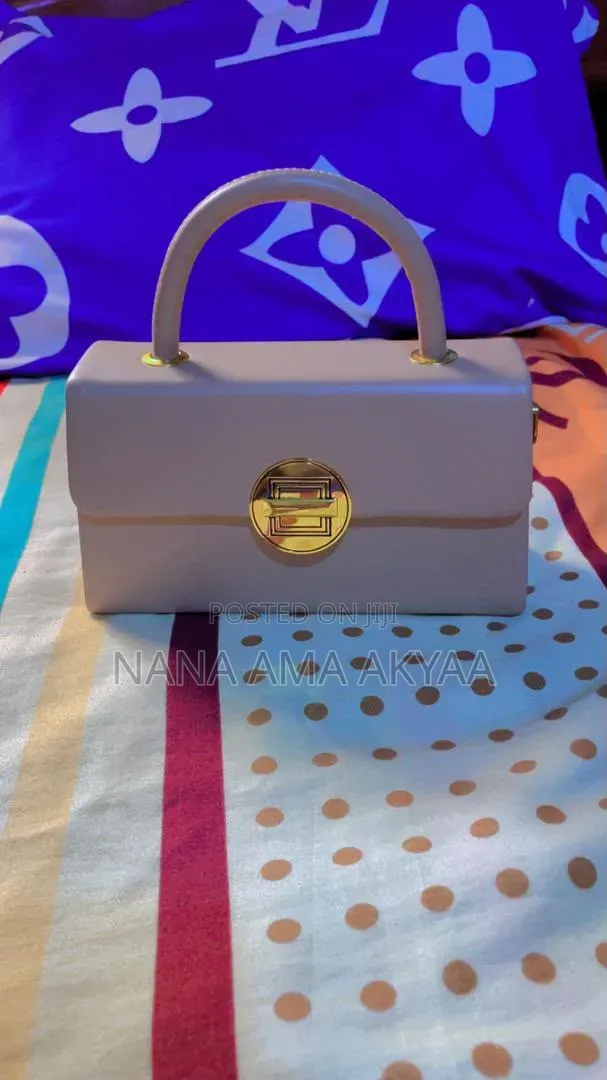 Akyaa's Collections