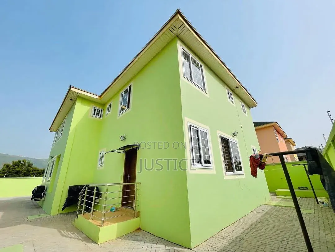 3bdrm House in Oyarifa Ghana Flag for rent