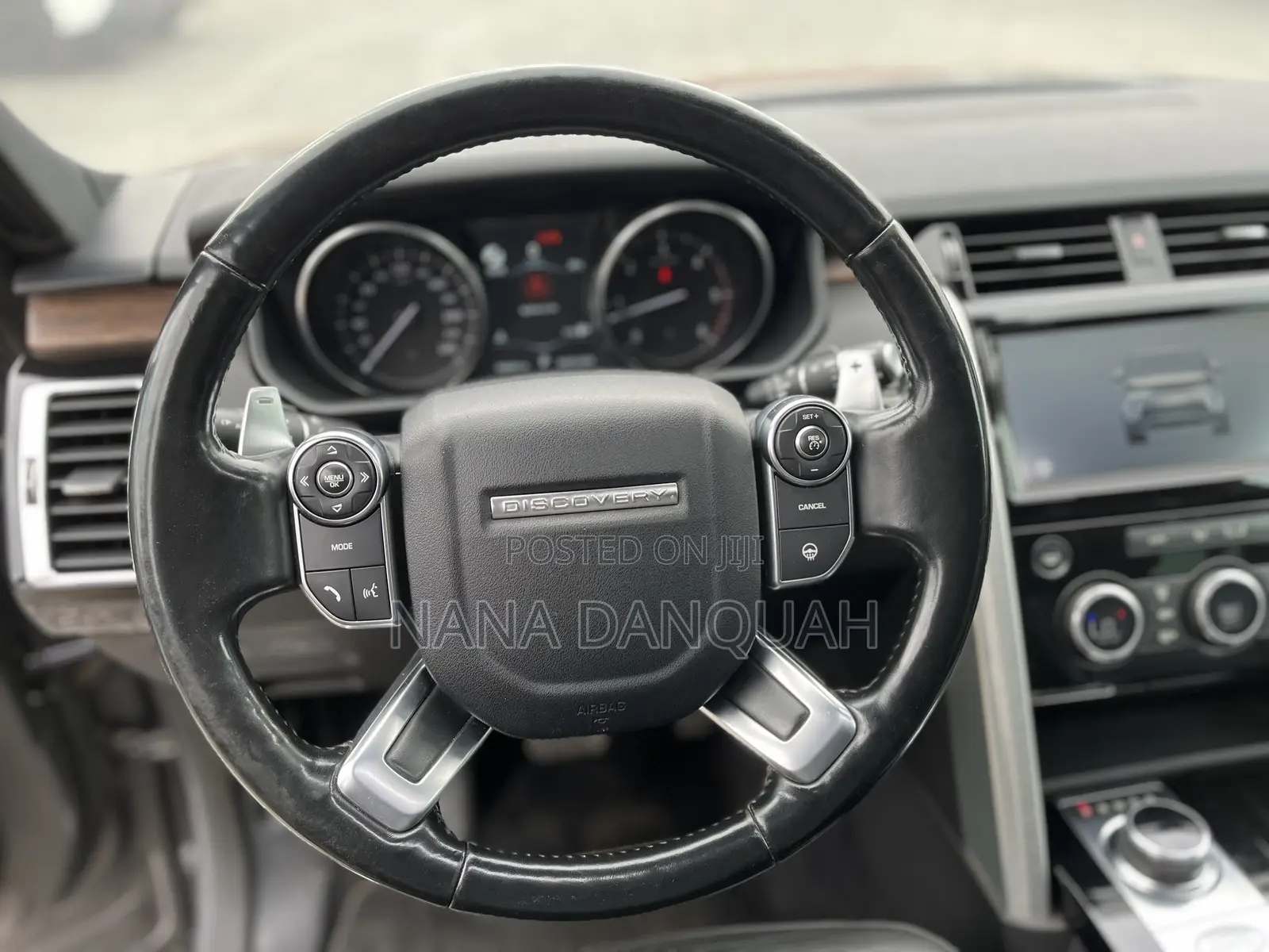 Land Rover Discovery 2018 Gray