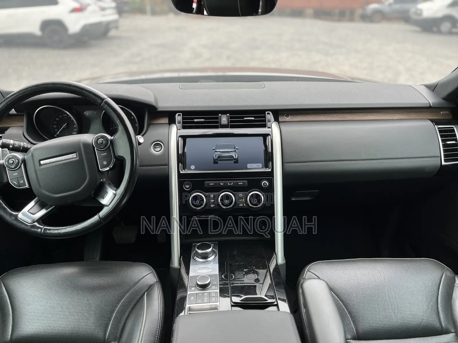 Land Rover Discovery 2018 Gray