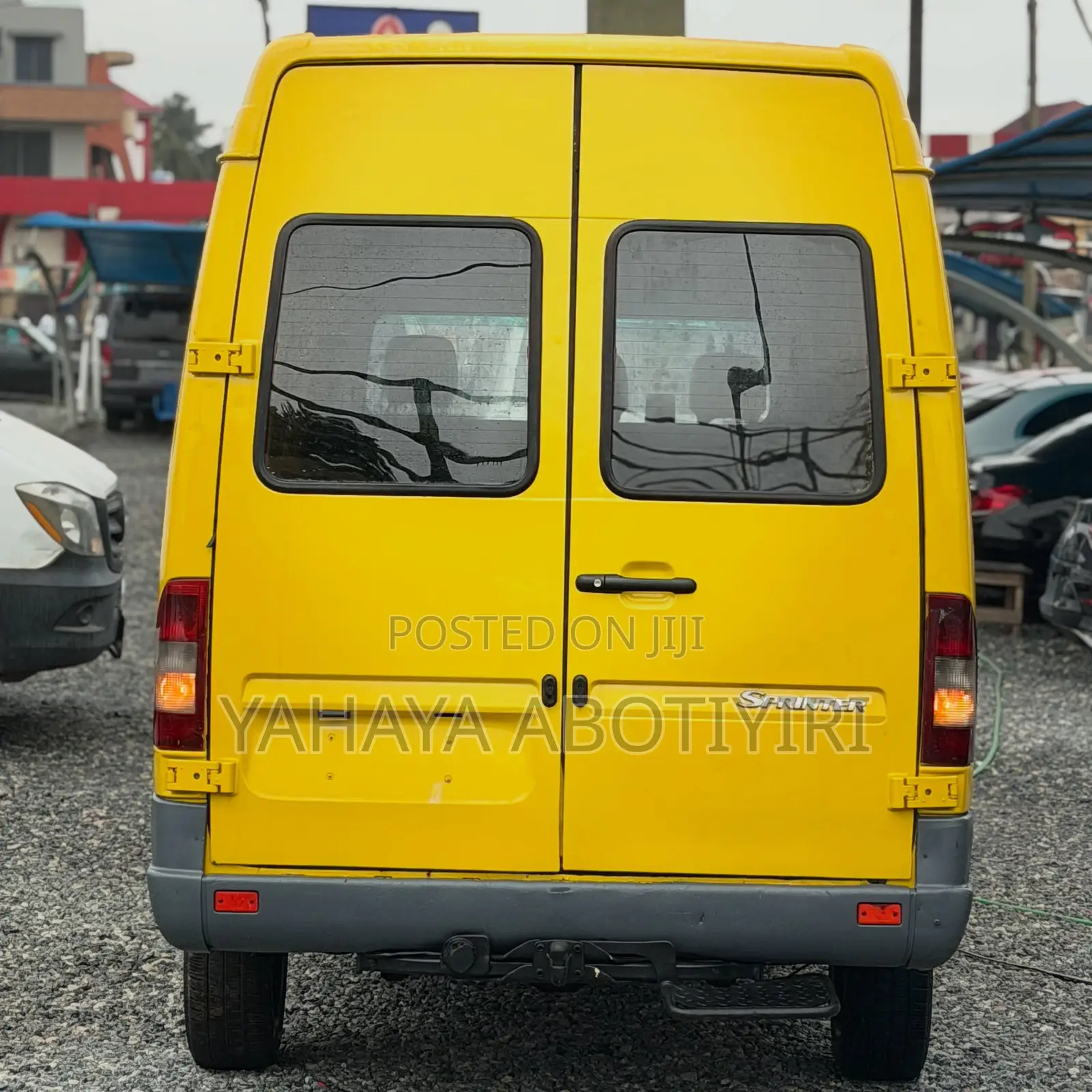 Mercedes-Benz Sprinter 2005 Yellow