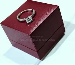 Moissanite Diamond Solitaire Engagement Ring