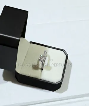 Moissanite Diamond Solitaire Engagement Ring