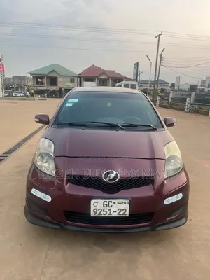 Toyota Vitz 2010 Brown