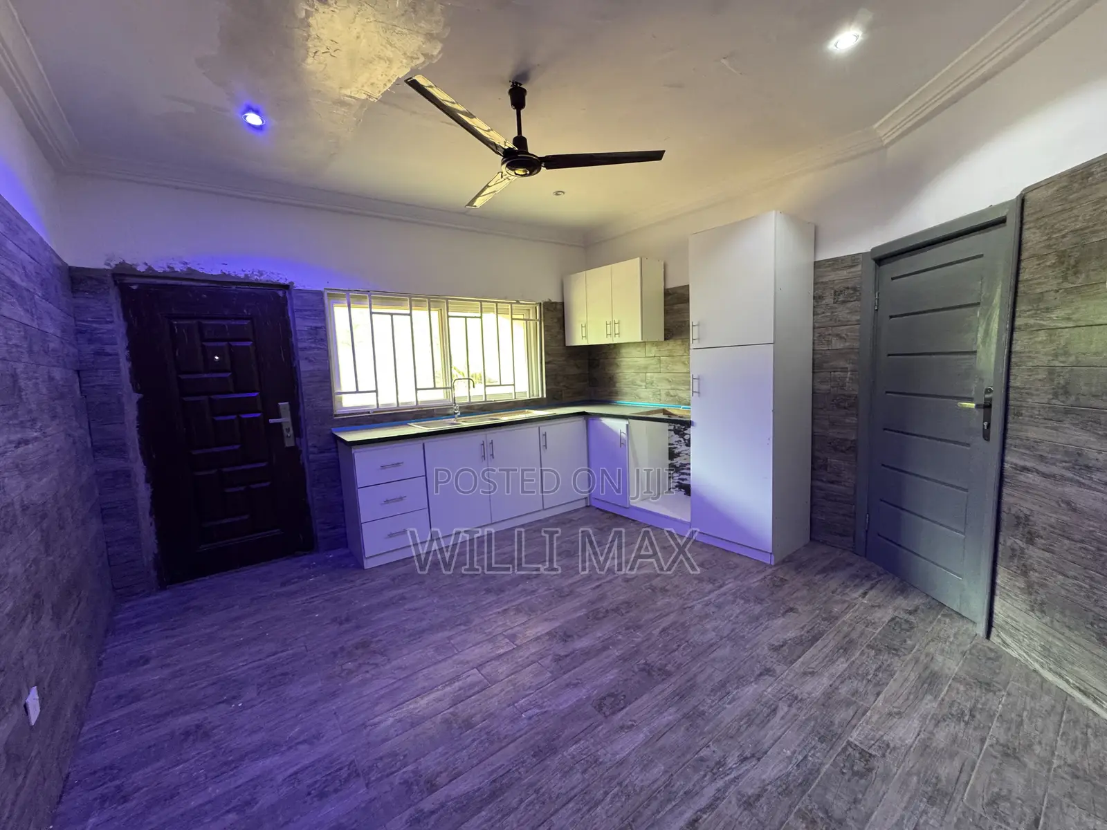 3bdrm Bungalow in Amrahia, Adenta for rent