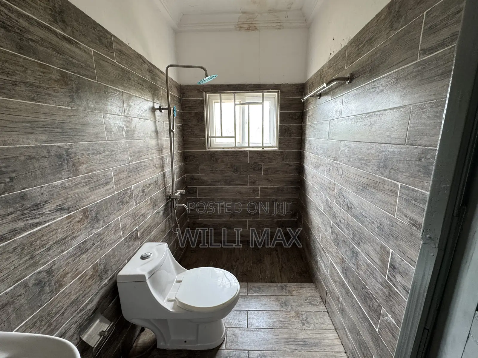 3bdrm Bungalow in Amrahia, Adenta for rent