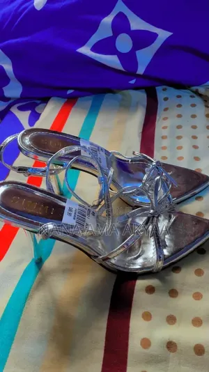 Akyaa's Classic Collection