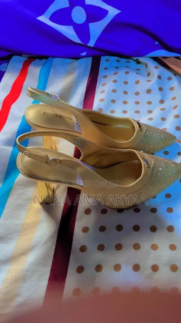 Akyaa's Classic Collection