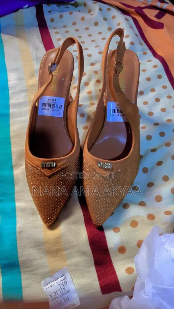 Akyaa's Classic Collection